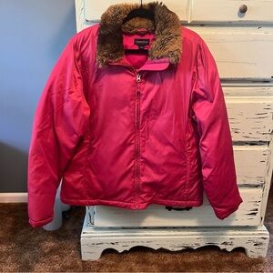 Lands' End Girls Pink Jacket with Faux Fur Collar. Size 14/16.